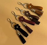 چارم بگ جاکلیدی شکوفه با بدنه جیر نرم و یراق فلزی