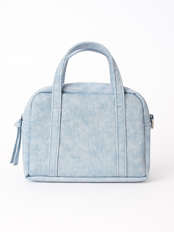 نمای جلو کیف غوغا طرح جین با جیب زیپدار داخلی و آستر پارچهای قهوهای